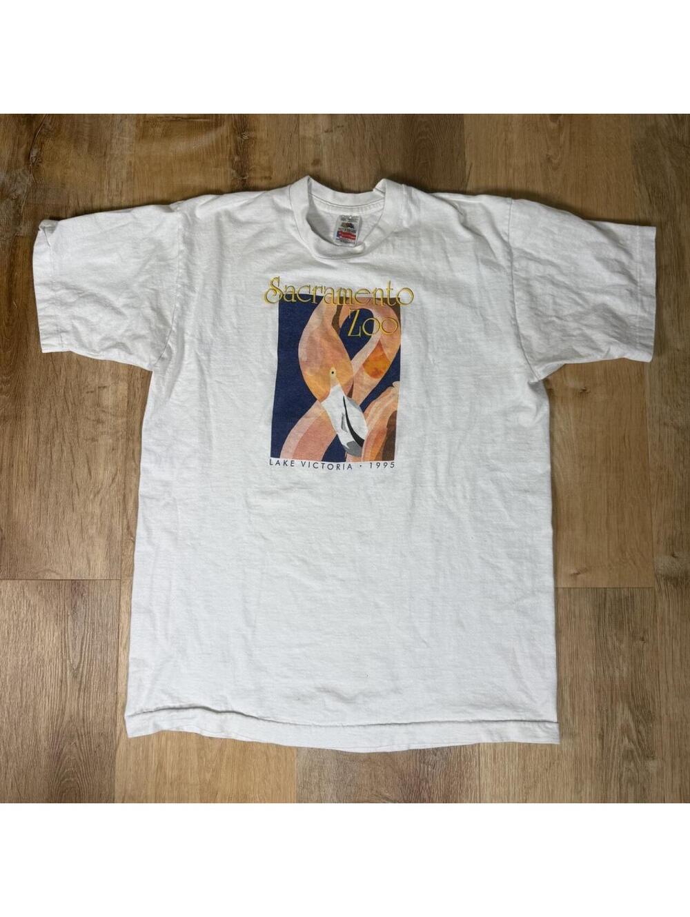 90s Sacramento Zoo Lake Victoria 1995 White T-Shirt – Size L